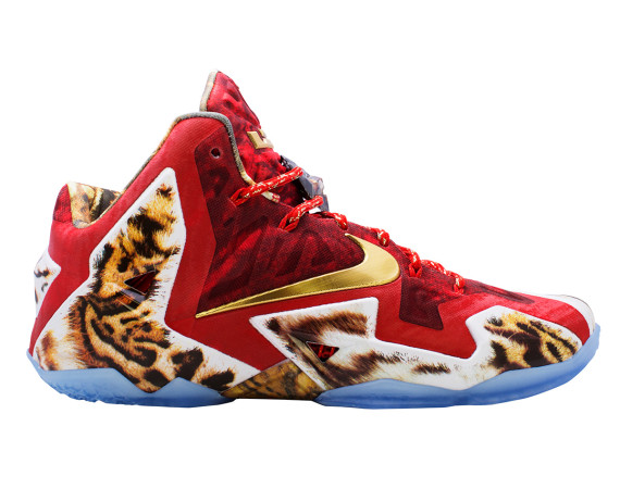 2k-sports-x-nike-basketball-lebron-11-2k14-limited-edition-01-570x450