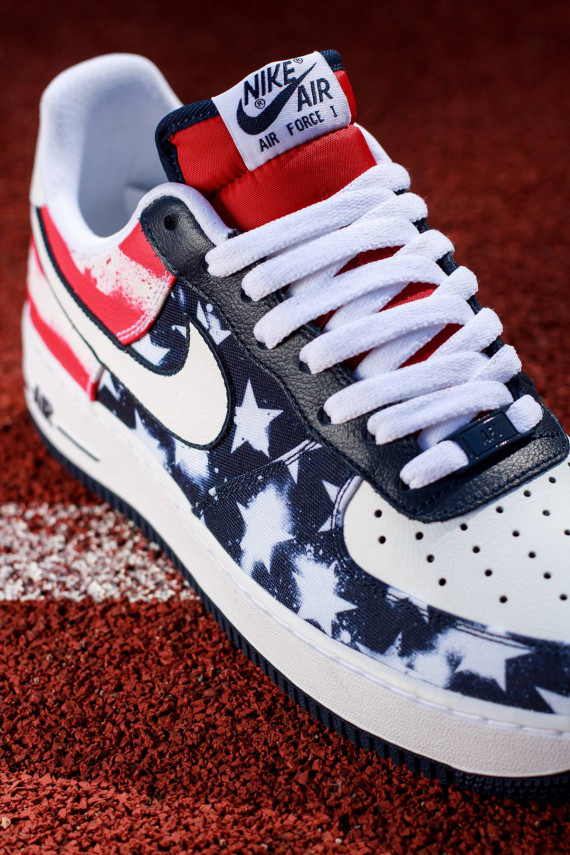 nike-air-force-1-low-independence-day-2014-08-570x855