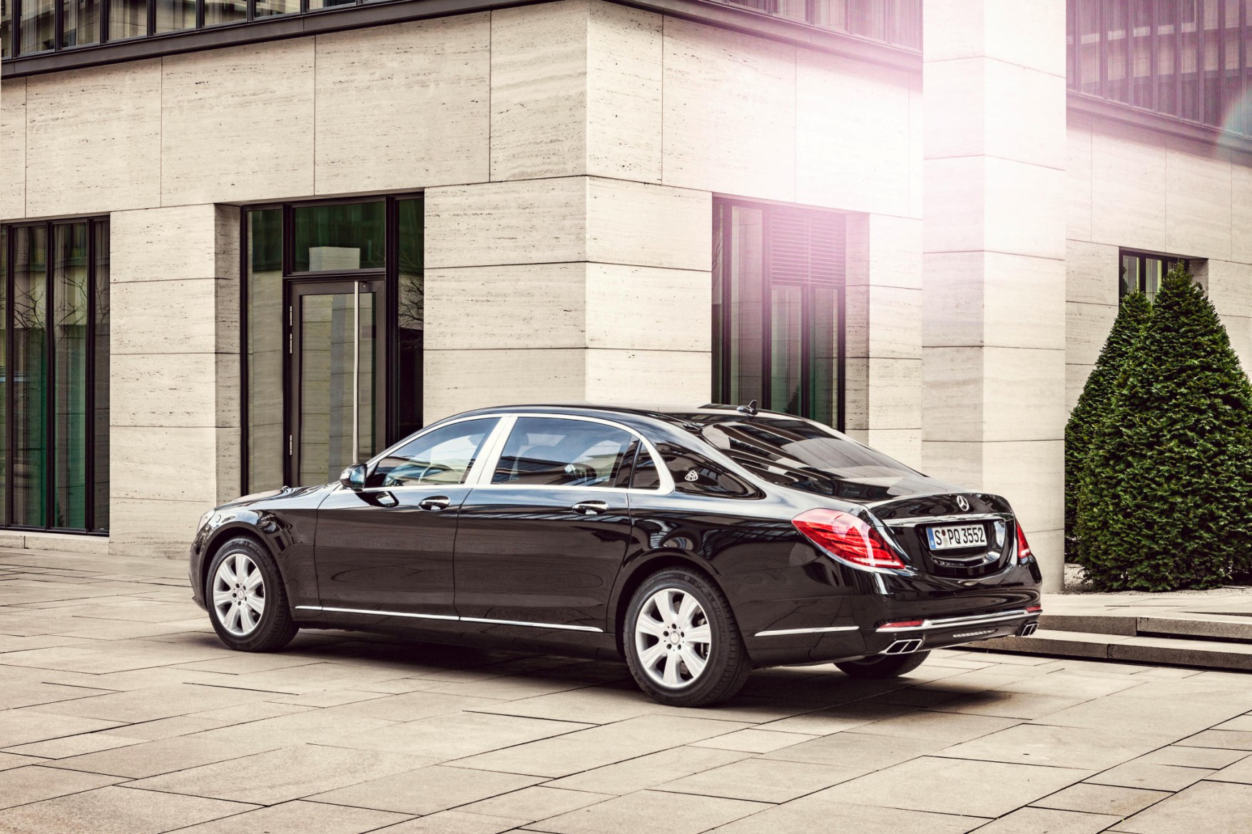 mercedes-maybach-s-600-guard-2