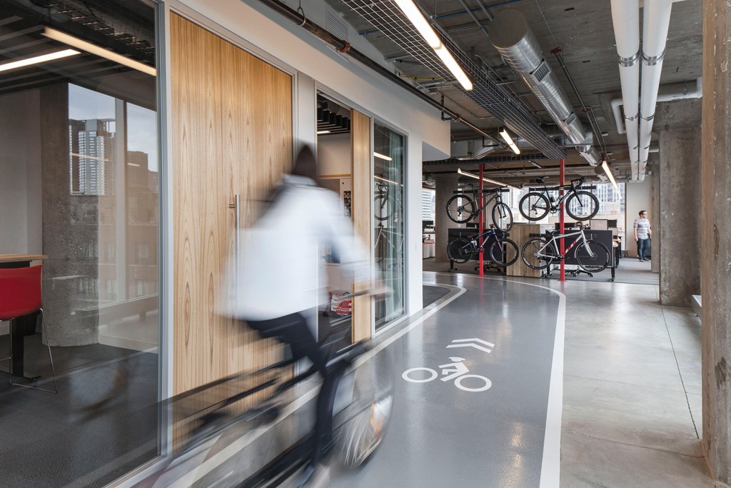 sram-chicago-bike-friendly-office-1