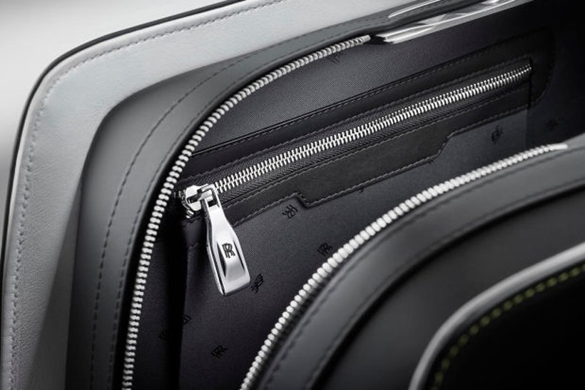 rolls-royce-unveils-a-46000-luggage-set-to-complement-the-wraith-012