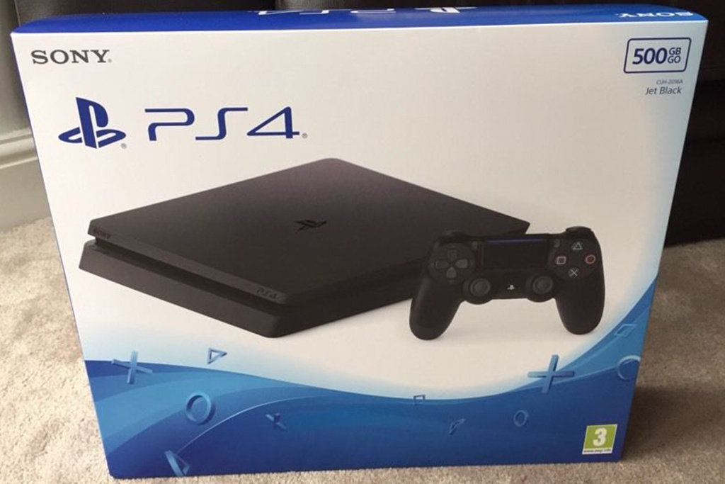 playstation-4-slim-leaked-photos-5