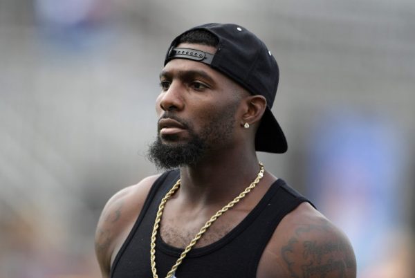 dez-bryant-shows-up-late-to-mri-e1475111072881