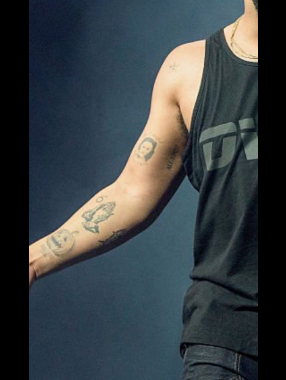 rihanna-drake-tattoos-2