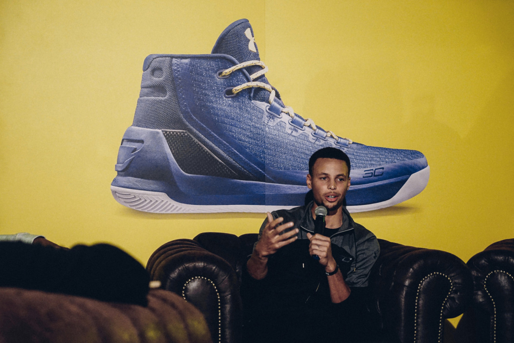 under-armour-stock-decline-curry-3-1